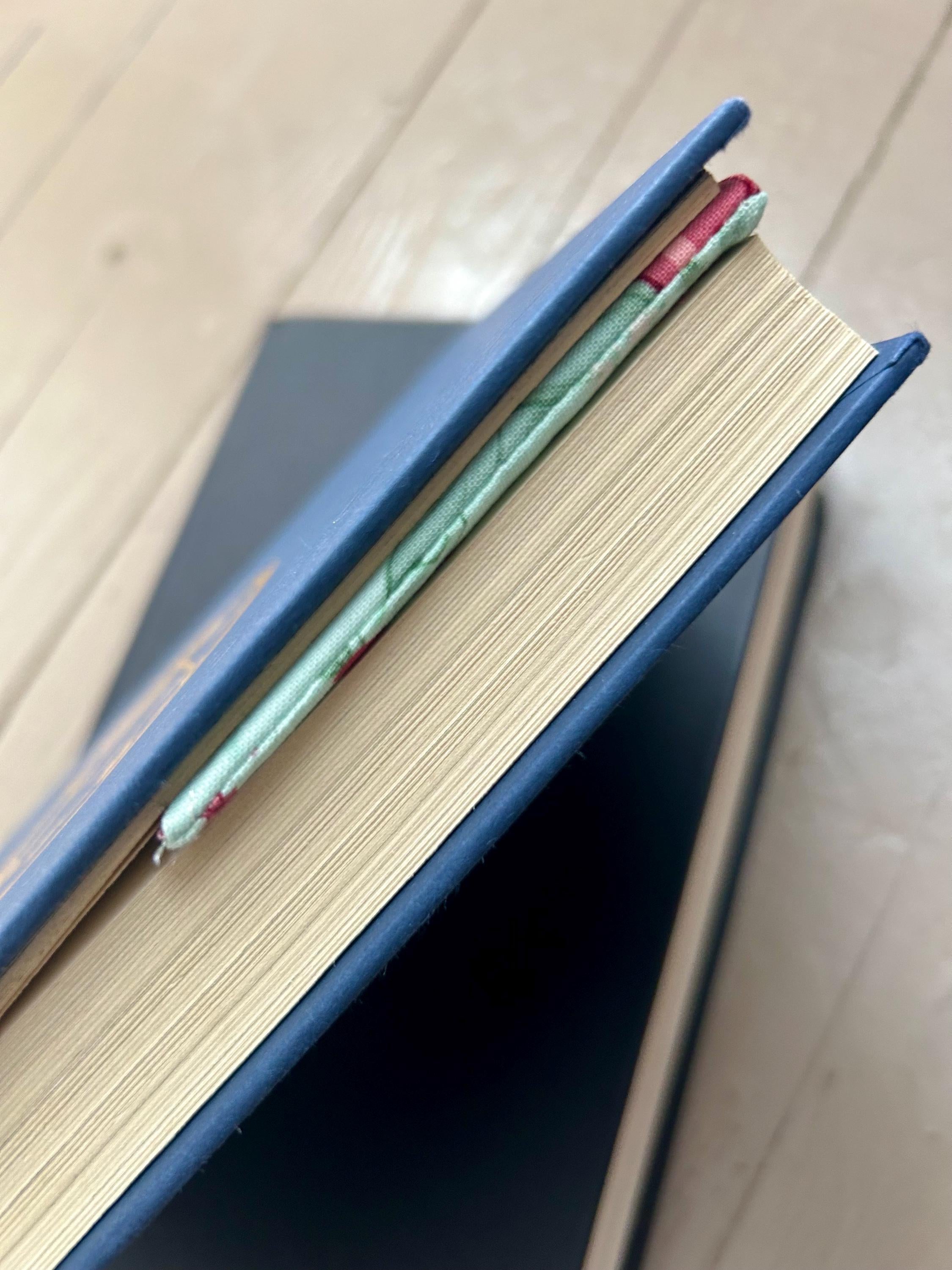 BUNDLE Ditzy Mint Romance Reversible Adjustable Fabric Book Cover/Bible Cover w/ Bookmark and Annotation Kit