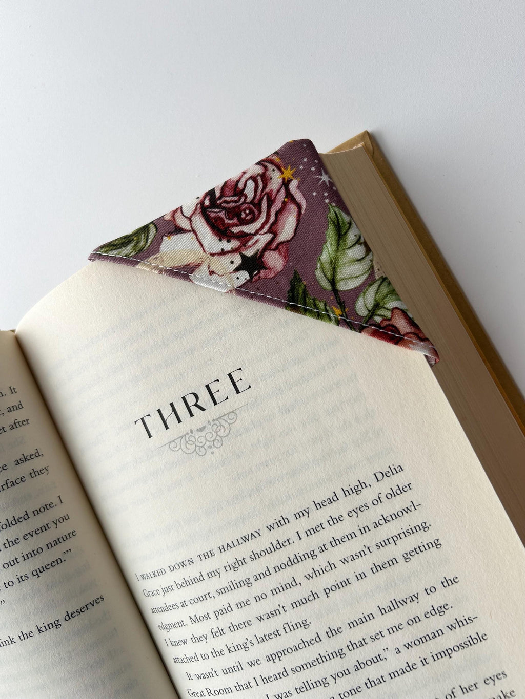 BOOKISH BUNDLE Magic Roses Reversible Adjustable Fabric Book Cover/Bible Cover w/ Bookmark and Annotation Kit
