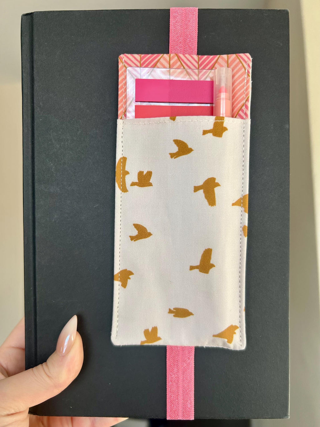 Golden Birds and Pink Geometric Annotation Kit — Pen & Highlighter Holder for Books